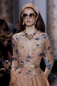 CAM - ELIE SAAB 19.jpg