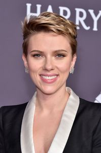   scarjo080217BZNimage2.jpg