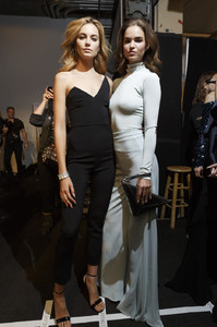 Cushnie+et+Ochs+Fall+2017+Backstage+11A5gMZ9nEdx.jpg