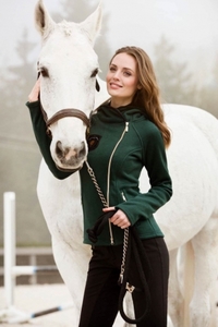 58a39a5f3e18b_NataliaStenzcheval.thumb.jpg.245df6812777f26937602828d26dde86.jpg