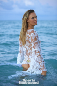   carolinew150217BZNimage105.jpg