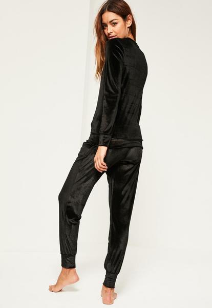 black-velvet-lounge-tracksuit 2.jpg