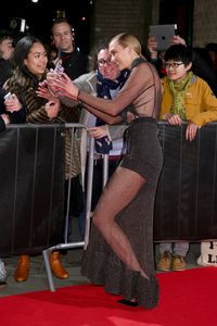   kkloss210217BZNimage16.jpg