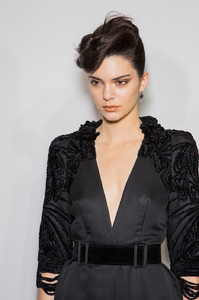 Bottega+Veneta+Fall+2017+Backstage+A5HU8cNIlcex.jpg