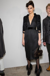 Bottega+Veneta+Fall+2017+Backstage+r8himx9DWq3x.jpg