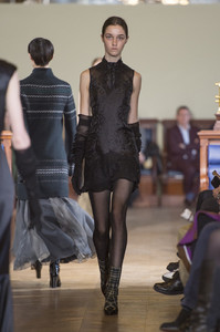 58b5bf556c03a_OlivierTheyskensFall2017nXyMEpVB60Wx.thumb.jpg.a68eebf9074dcc7c9cd0cbaf48bd8e27.jpg