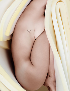 ARMIN-MORBACH-FAZ-MAGAZINE-MYLA-DALBESIO-05.jpg