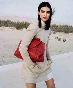 C4UQDqMWMAA2L_6.jpg