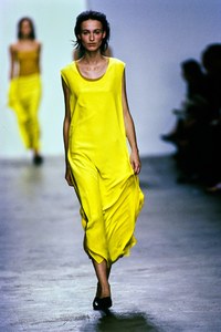 CALVIN-KLEIN-SPRING-1999-RTW-70-SYLVIA-VAN-DER-KLOOSTER-CN10041403.jpg