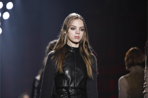 Diesel-Black-Gold-RTW-FW17-Milan-6679-1487931443-bigthumb.jpg