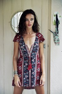 LOOK-8_44_1024x1024.jpg