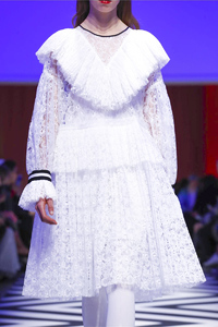 MSGM-RTW-FW17-Milan-3217-1488119661-bigthumb.jpg