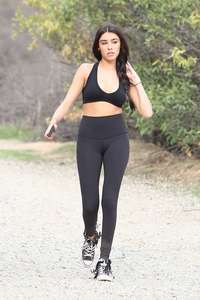 Madison-Beer-in-Tights-and-Sports-Bra--08.jpg