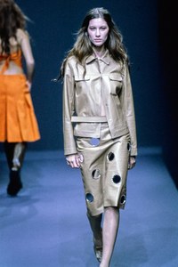 PRADA-SPRING-1999-RTW-44-GISELE-BUNDCHEN-CN10032907.jpg