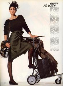 Penn_Vogue_US_April_1984_07.thumb.jpg.41ecafdc060430a681b12565963d5bd5.jpg