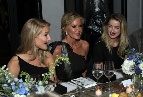 Rosie_Huntington_Whiteley_Rosie_HW_x_PAIGE_kItp4-UK-BUx.thumb.jpg.850861b37cf5feb4d7f9dd1f965cb669.jpg