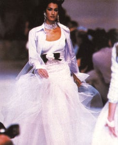 Yasmeen-Ghauri-Chanel-1992--01.thumb.jpg.b87a92ad33b622b3ee03c891992cdb7c.jpg