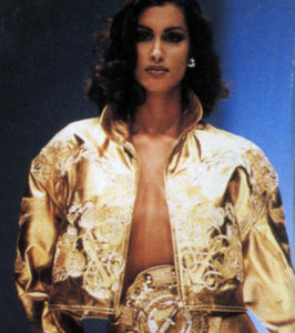 Yasmeen-Ghauri-Gianfranco-Ferre-1992-01.thumb.jpg.a1b0dabdcab593bed17ae3487777f0a9.jpg