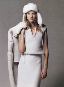 bazaar_us_november_1993_23.jpg