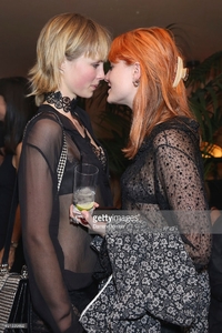 edie_alexander_mcqueen_another_magazine_4oct15_getty_1.jpg