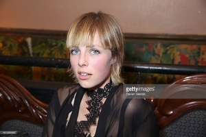 edie_alexander_mcqueen_another_magazine_4oct15_getty_2.jpg
