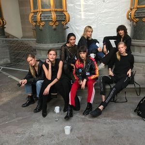 edie_chanel_ss17_vogue_1800_2.jpeg