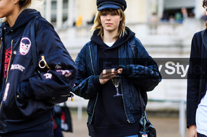 edie_chloe_aw16_frenchystyle_1.thumb.jpg.8711872b2ea150b381675ab0b48162c8.jpg