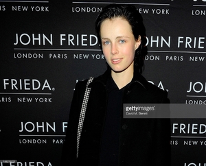 edie_john_frieda_25_29oct13_getty_5.jpg