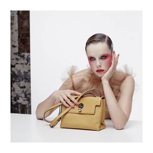 edie_kurt_geiger_ss17_kurtgeiger_1.jpg