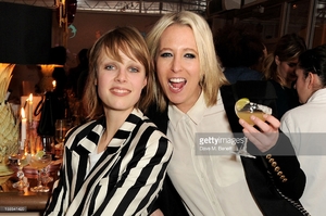 edie_love_christmas_18dec12_getty_3.jpg