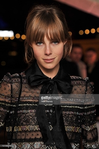 edie_valentino_28nov12_getty_1.jpg