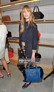edie_vogue_fashion_6sep12_getty_3.jpg