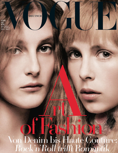 edie_vogue_germany_may15_fashioncow.thumb.jpg.81c7f7e16f7886ab6c052289e7908b30.jpg