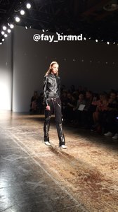 fashiontomax_1487778963183_115.jpg