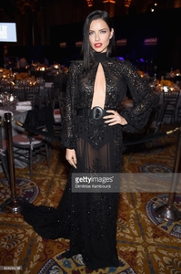 gettyImages18.thumb.jpg.39eba573ea2ab21c6988309e6aa8c156.jpg