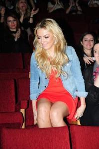 hadise_frikik_seksi_resimleri_0015.Jpeg