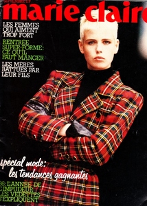 marie_claire_fr_sept_1986_1.thumb.jpg.5a1f05609b5baaab3b1507d45072a7b4.jpg