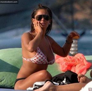 merve_sevi_bikini_0008.jpg
