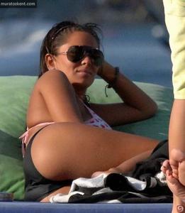 merve_sevi_bikini_0010.jpg