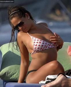 merve_sevi_bikini_0016.jpg