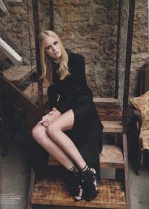 58badc464f3c7_HannaHjmanmarieclairegrece3.thumb.jpg.6be6f94b6941d83135da65fa33909640.jpg