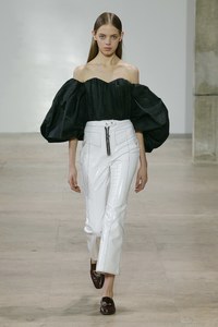 Mariana Zaragoza at Ellery Fall 2017 RTW Paris 1.jpg