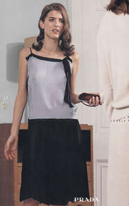 prada-catalogue-ss2000 (13).jpg
