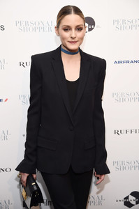 Olivia+Palermo+Personal+Shopper+New+York+Premiere+tphnUKDVew8x.jpg