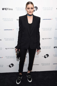 Olivia+Palermo+Personal+Shopper+New+York+Premiere+OeeBgorTaUvx.jpg