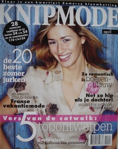 Roos van Dam knipmode avril 2007.jpg