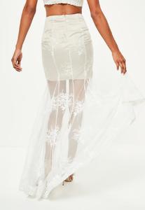 58d9950a51859_bridal-white-lace-maxi-skirt4.thumb.jpg.15ece0d87b06c484501446093b4b3d54.jpg