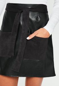 58d999d1e3bf0_black-faux-leather-pocket-detail-a-line-mini-skirt2.thumb.jpg.250b41580d8bed437cf8c60a788b062f.jpg