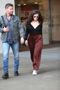   lorde280317BZNimage7.JPG