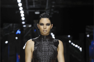 Balmain-RTW-FW17-Paris-0880-1488466215-bigthumb.jpg
